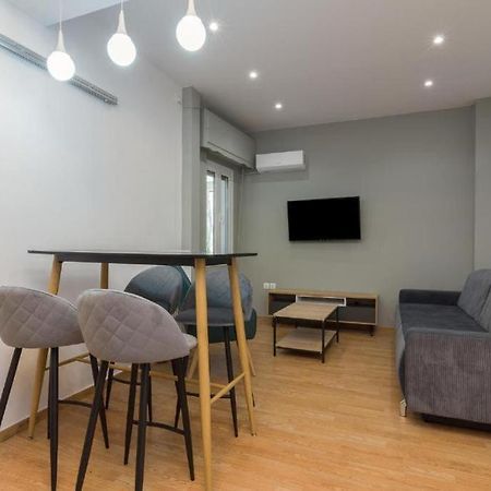Fully Renovated 1 Bedroom Condo Atény Exteriér fotografie