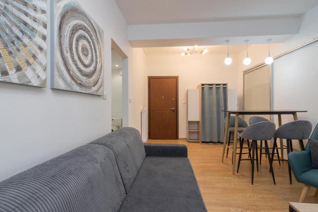 Fully Renovated 1 Bedroom Condo Atény Exteriér fotografie